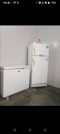 ثلاجه +مجمده للبيع السعر  ثلاجه 125 وبيها مجال السعر مجمده 200 وبيها م...