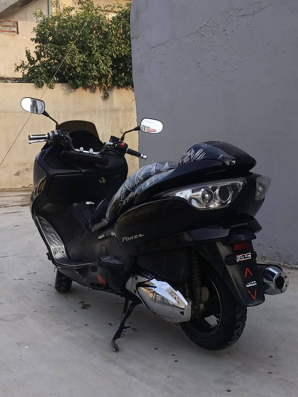 السلام عليكم
للبيع فورزة 08رقم وسنوية تحويل ثاني يوم تفاصيل اكثر ع الخاص او الرقم ***********
