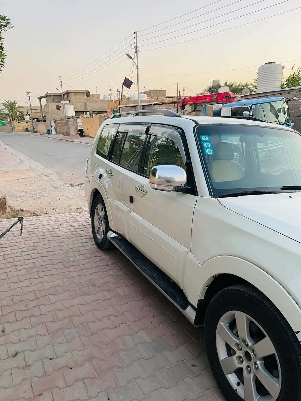 السلام عليكم للبيع باجيرو حبتور  مديل٨
سياره رقم مميز بسمي هزه جديده رقم انكلزي سنويه٣١
اسياره جهزه من كلشي 
تبريد تخم تيره كير محرك كله جديد
بيهه كم قطعه صبغ لو صدفي مرغوب 
موصفات فتحه شاشه مري شفط فور ويل 
حسسات خلفيه 
السعر ٩٧ مكاني بغداد
***********
