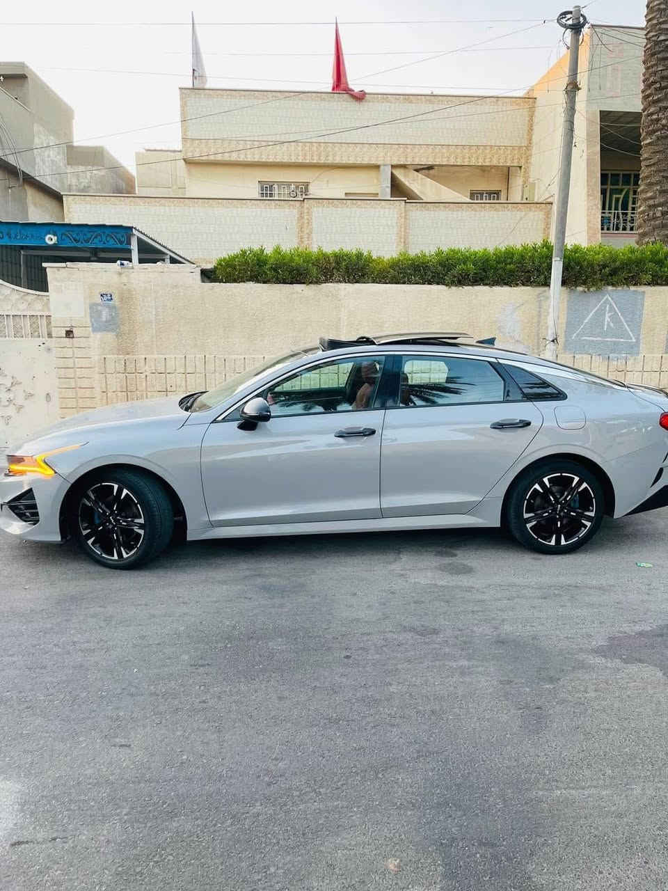 سلام عليكم كي 5 مديل 2022 سياره فول مواصفات  جيتي لاين  رقم اربيل حادث بسيط موضح بسونر بصور السعر 187 مكان سياره بغداد 
***********
