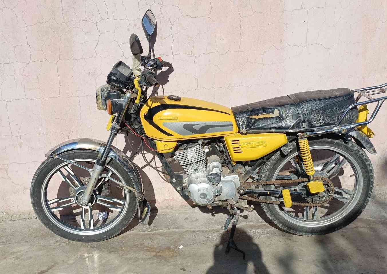 دراجه للبيع نامي برو 2021شرط محرك وكهربايت السعر 300)))  ***********
