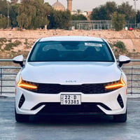 كيا K5 • ٣٦ الف • حادث خفيف
