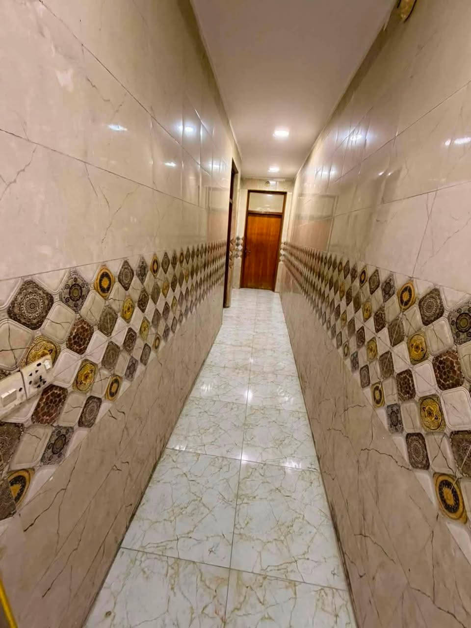💎 للإيجار في السيدية شقه

مساحه  125 السعر ايجار 500 الف

( نضيف جداً

📍السيديه قريب شارع التجاري  

‏مدخلين

🔷مساحه125 متر

🔷 تحتوي على غرفتين 

🔷صاله

🔷مطبخ 

🔷خدمات صحيه 

🔷 السعر : 

📞للاستفسار:☎️ ***********

📍 أو زيارة:

مكتب ارض القمة
