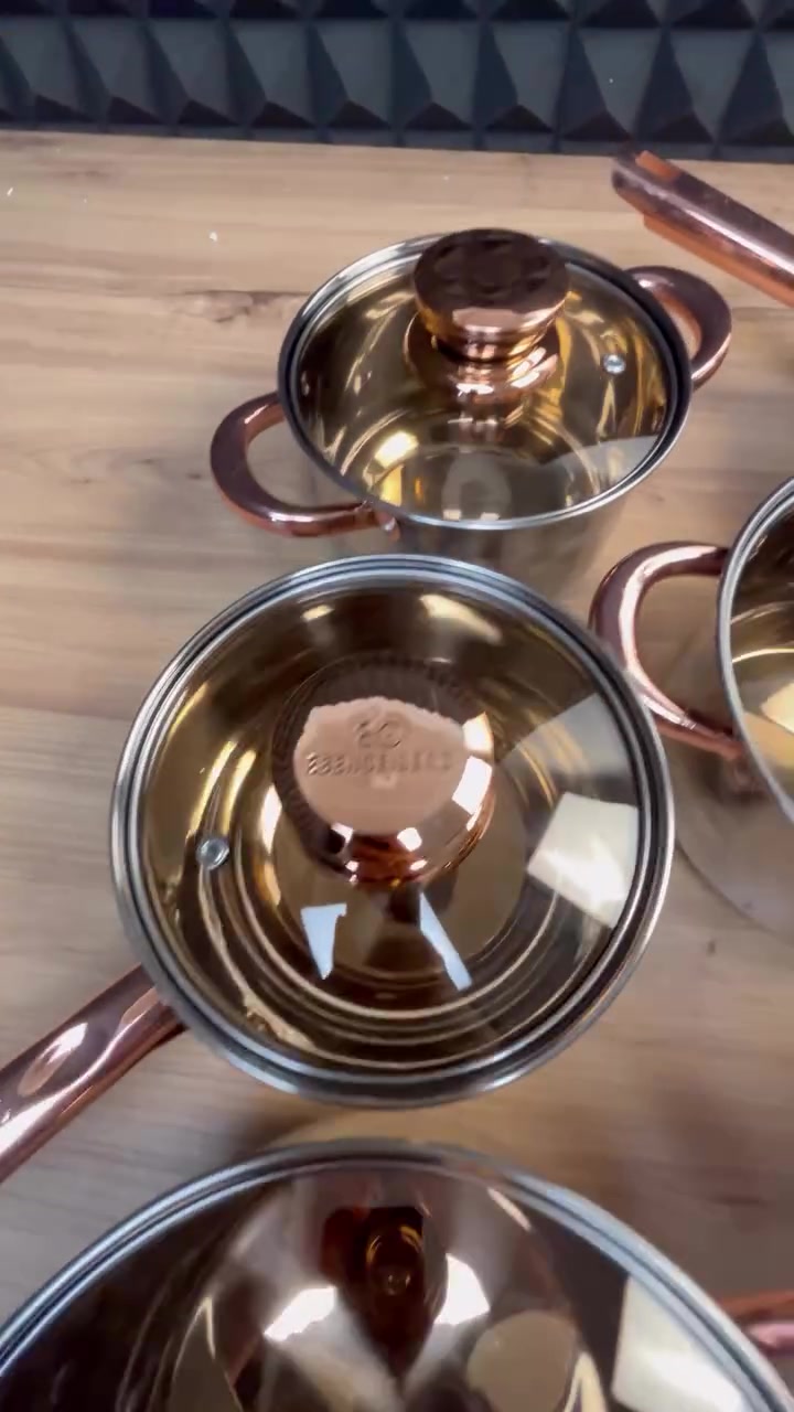 السعر ٥٩ الف.  قدورك القديمة تحرق الأكل وتعبتي من تنظيفها ومظهرها الباهت؟ 🥘😩

سيت قدور الستانلس ستيل الفاخر 6 قطع VIP Gold Edition وصل لمطبخك! 🔥

قاعدة خماسية كبسولية (5 Layers) توزع الحرارة بالتساوي وتمنع حرق الطعام 🦾

تصميم فخم ومصقول مع مقابض باللون الذهب الوردي تفتح النفس للطبخ ✨

يحتوي على 4 قدور بمقاسات مختلفة + قدر بمقبض طويل + مقلاة عملية ✨

أغطية زجاجية لمراقبة الطبخة مع فتحة بخار وآمن تماماً بغسالة الصحون 💎

اطلبيه هسة واطبخي بجودة المطاعم الفخمة.! 👇


**إذا كنت صاحب هذا الإعلان وتريد حذفه لأي سبب، رجاءا أرسل رسالة إلى الدعم الفني**