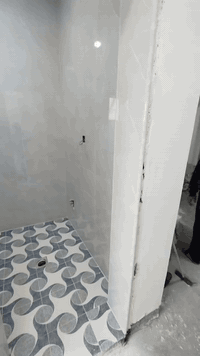 خلفات سيراميك ارضيات جداري لوح مرمر 
اني وأخوي حيدر اياد اي شي يخص سيراميك يمنه
امير ***********
حيدر ***********
