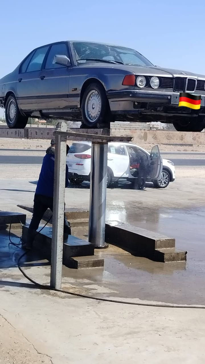 بي ام حجم 730 موديل 92 بطاقه مال بانزين بيه تبريد شغال تدفئ موصفات جام كهرب فتحت سقف كهرب كير اتو رقم أخضر شرط التحويل 35 بيه مجال الانتصال على هاذا رقم ***********
