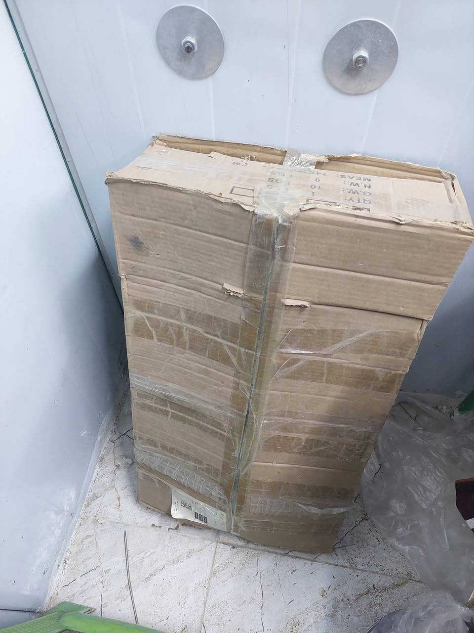 السلام عليكم ميزان البيع جديد مامستخدم ابد بعده باكيته يوزن الحد 300 كيلو من شركة عالم الميزان مكاني ناحية الوحده المعمل الاستفسار تواصل خاص او على رقم
***********
