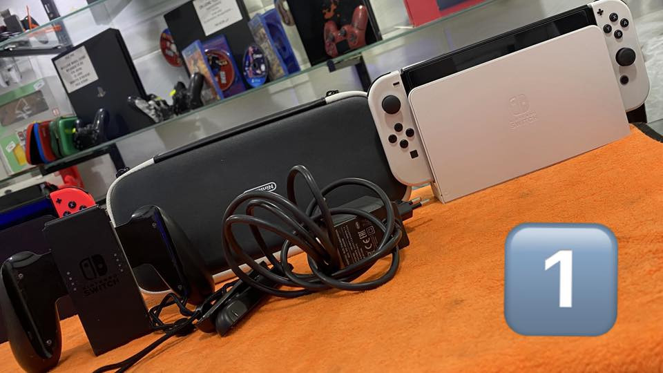 NINTENDO SWITCH OLED
1️⃣ NINTENDO SWITCH OLED 
ON LIGNE 
ALL ACCESSOIRE 
POCHETTE DORIGINE CADEAU 🎁 
PRIX 58000

2️⃣ NINTENDO SWITCH OLED 
MFLACHIA 
ALL ACCESSOIRE 
POCHETTE DORIGINE CADEAU 🎁 
PRIX 64000

3️⃣ NINTENDO SWITCH OLED 
MDLACHIA +LES JEUX 
SANS ACCESSOIRE 

PRIX 44000  SOUMA


**إذا كنت صاحب هذا الإعلان وتريد حذفه لأي سبب، رجاءا أرسل رسالة إلى الدعم الفني**