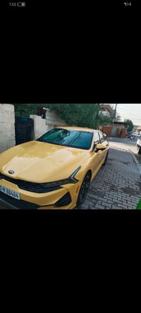 كي فايف موديل 2022 السياره بيهة جوملغ امامي واصل شويه للغد بيهة منضومه...