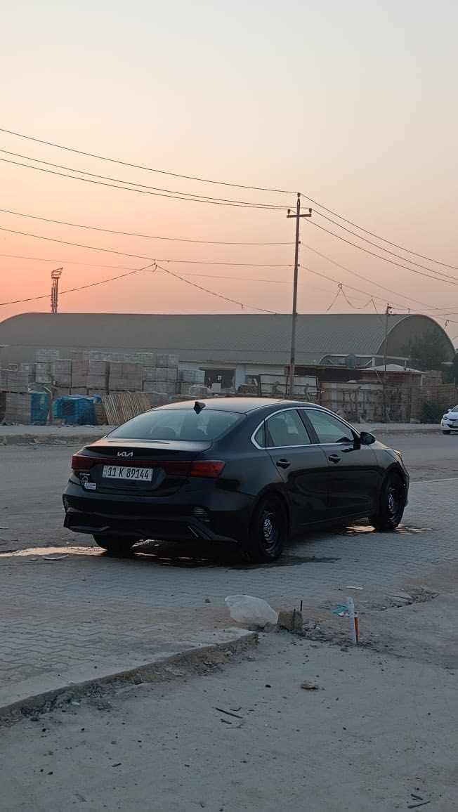 سلام عليكم 
للبيع فورتي 
موديل 2023
رقم بغداد 
مكينه 2000
فول عدا الفتحه 
رادارات 
كشنات تدفئه تبريد 
نقطه عمياء 
***********
