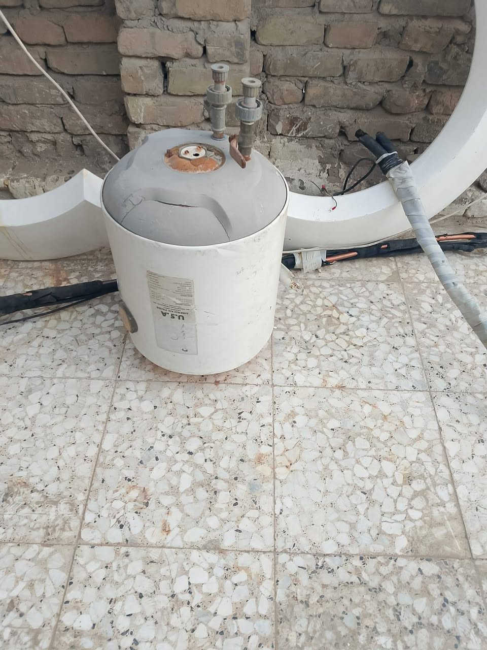 غراض للبيع ميز تلفزيون وكومديات إطار مراية جبير بايسكل كلهن ١٥٠ وبيهن مجال وجهاز جري ٢٥٠ وبية مجال مكان الشعلة +964 750 554 5784 الاستفسار علة هذة الرقم


**إذا كنت صاحب هذا الإعلان وتريد حذفه لأي سبب، رجاءا أرسل رسالة إلى الدعم الفني**