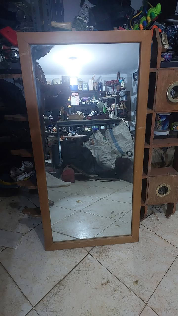 مرايه في برواز خشب زان عموله ارتفاع ١٢٠ عرض ٦٠ لعرض سعر


**إذا كنت صاحب هذا الإعلان وتريد حذفه لأي سبب، رجاءا أرسل رسالة إلى الدعم الفني**