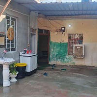 بيت للبيع متكون غرفتين وصاله ومطبخ وحمام السعر 16 ال يحب يتصال عل هذا ...