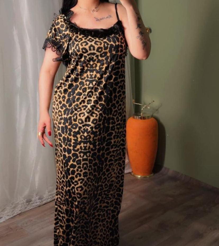 بنات ذوله اخذته جديد بعده بجيس بس طلع جبير عليه يلبس من٦٥ ل٨٥ ع ٥ القطعه


**إذا كنت صاحب هذا الإعلان وتريد حذفه لأي سبب، رجاءا أرسل رسالة إلى الدعم الفني**