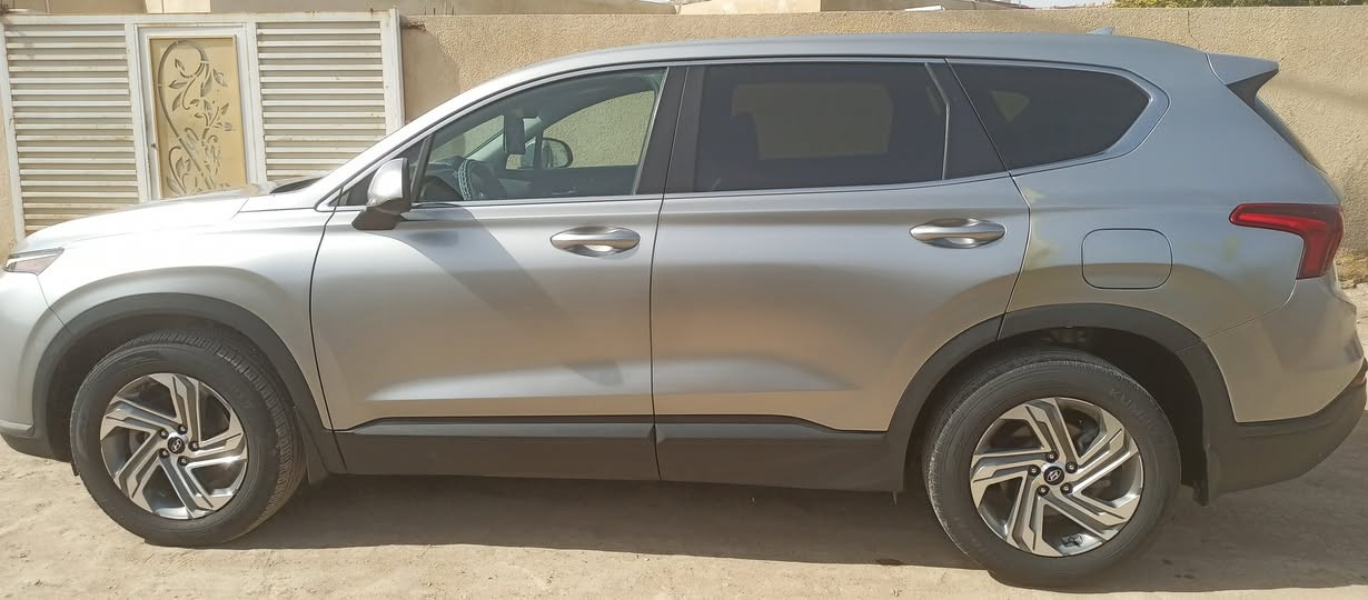 السلام عليكم ورحمه الله
سنتافي 2023 وارد امريكي
حادثها قطعتين خلفي بس
جاملغ مصبوغ وباب مبدل بدون دواخل
صور الحادث بالمنشور
ماشيه 30 الف ميل فقط
سياره جاهزه للأخير مابيها اي نقص
كير ومكينه وكهربائيات وحداديه كلهن كفاله
حره بدون رقم تترقم جميع المحافظات
السياره بيها كامره خلفيه وحساسات الكشن يدوي يعني مو فول مواصفات
مكانها السماوه
سعرها 190 وبيها مجال بسيط
***********
