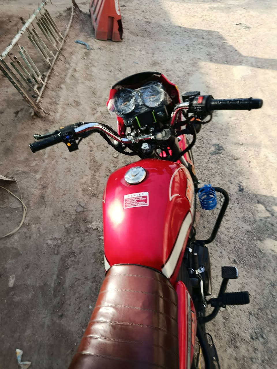 السلام علبكم دايوان مديل 2024 نازلة بل2025الدراجة حلوة كلش ما نقصهة شي السعر 1800 وبيهة مجال بصيط الرقم
***********
