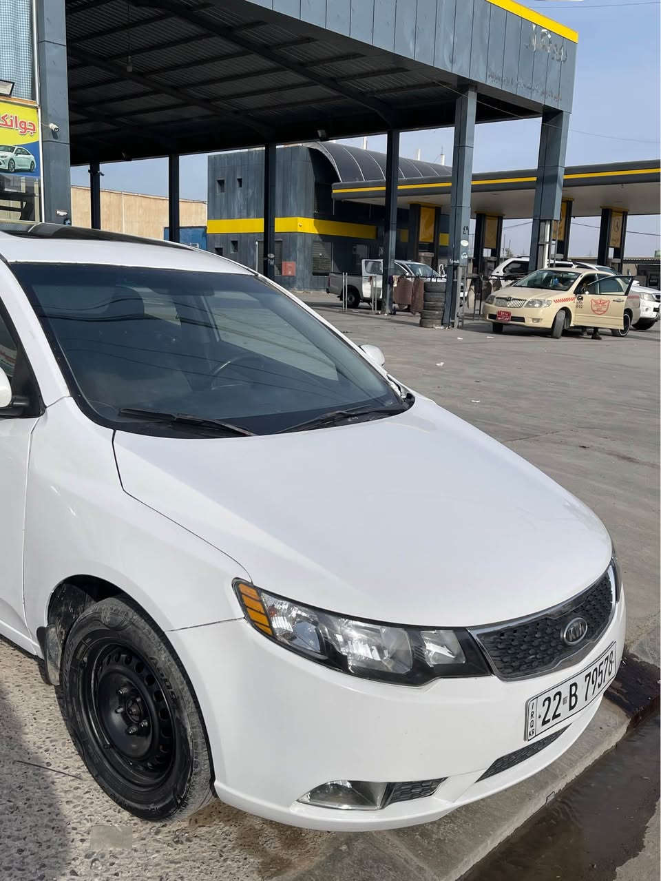 کیا سیراتۆ ٢٠١١ قەپات مواسەفات 
سەیارەکە گێڕ و مەکینە و بڕاوەی و شانسی بەشەرت تەبریتی بەشەرت سەیارەکە عام بۆیاخە بەلایا کەوتووە 
سعری ٧٠ گەڵا و مەجال 
*********** أربيل, العراق
