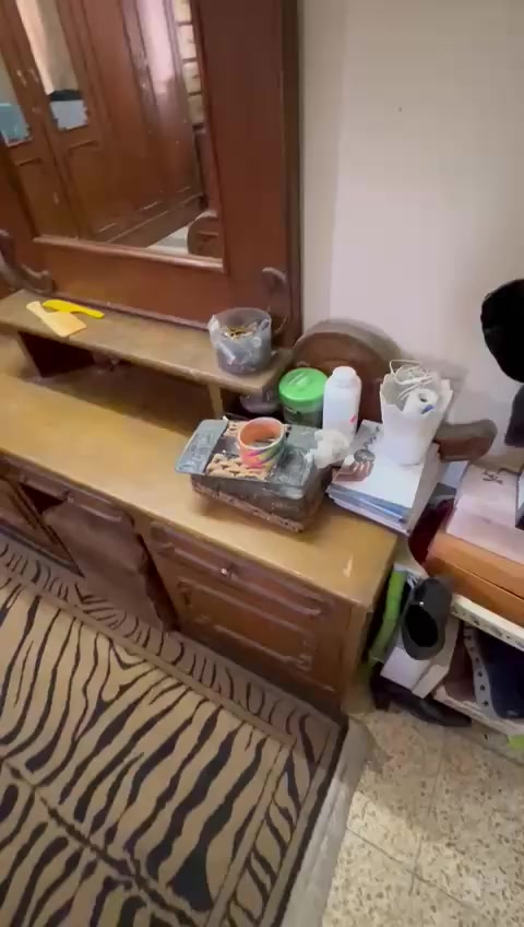 السلام عليكم غرفتين نوم للبيع مكلف بل نشر للإستفسار الاتصال على الرقم ***********
بغداد القاهره الثانيه ياسر أبو حسن
