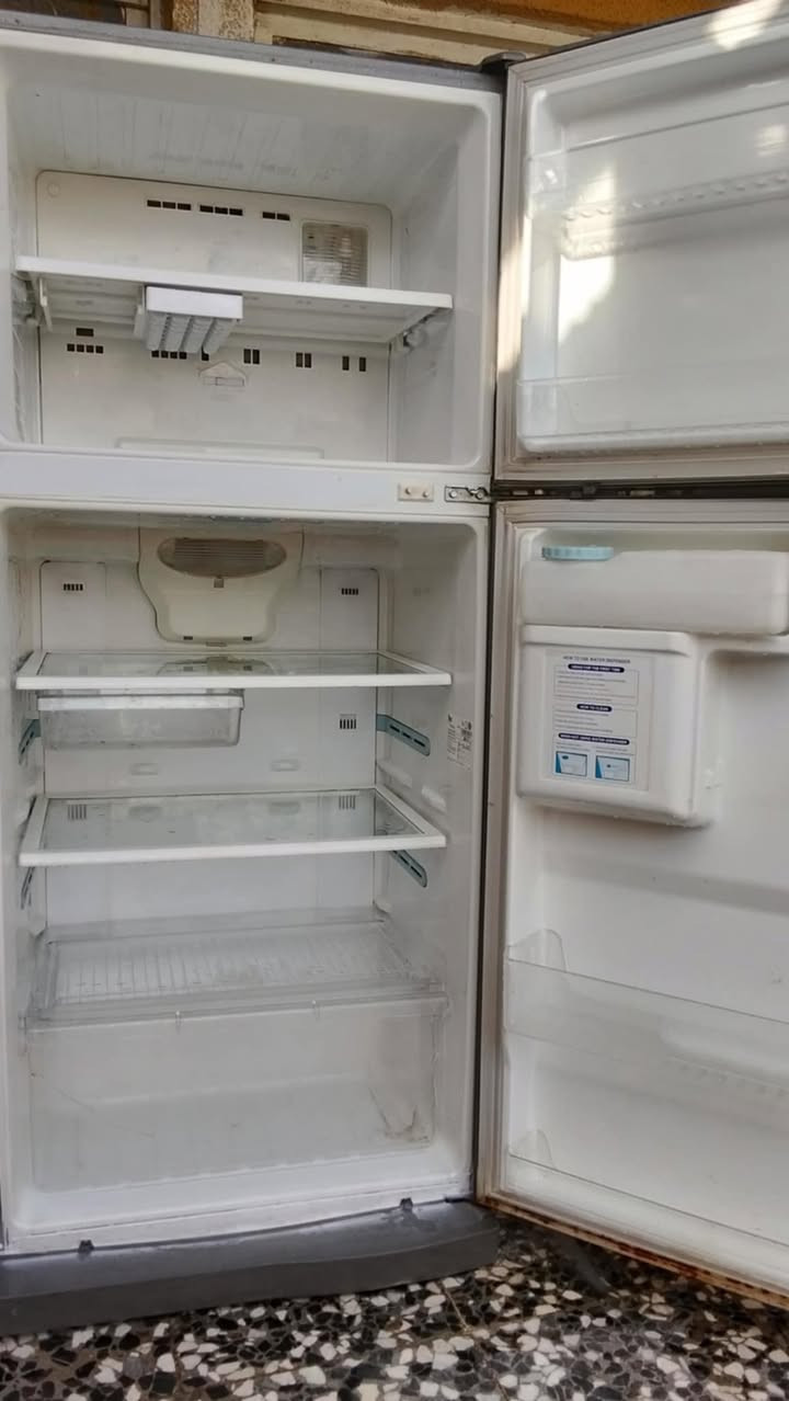 ثلاجه حجم كبير 28 قدم جنن اي ضرر مبيهه براد شغال سعرهه 230 بغداد المدينه موجود توصيل


**إذا كنت صاحب هذا الإعلان وتريد حذفه لأي سبب، رجاءا أرسل رسالة إلى الدعم الفني**