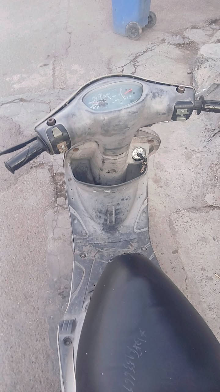 ماكس للبيع منغولي كاملة مكملة اني اكلك امانة الله نقصها بس اشاير الباقي كلوبات خلفي امامي يشتغلن دراجة مال رمبة تجي تفحص وتشوف سعر٥٠٠ وبيها مجال مكاني صليخ ***********٢
