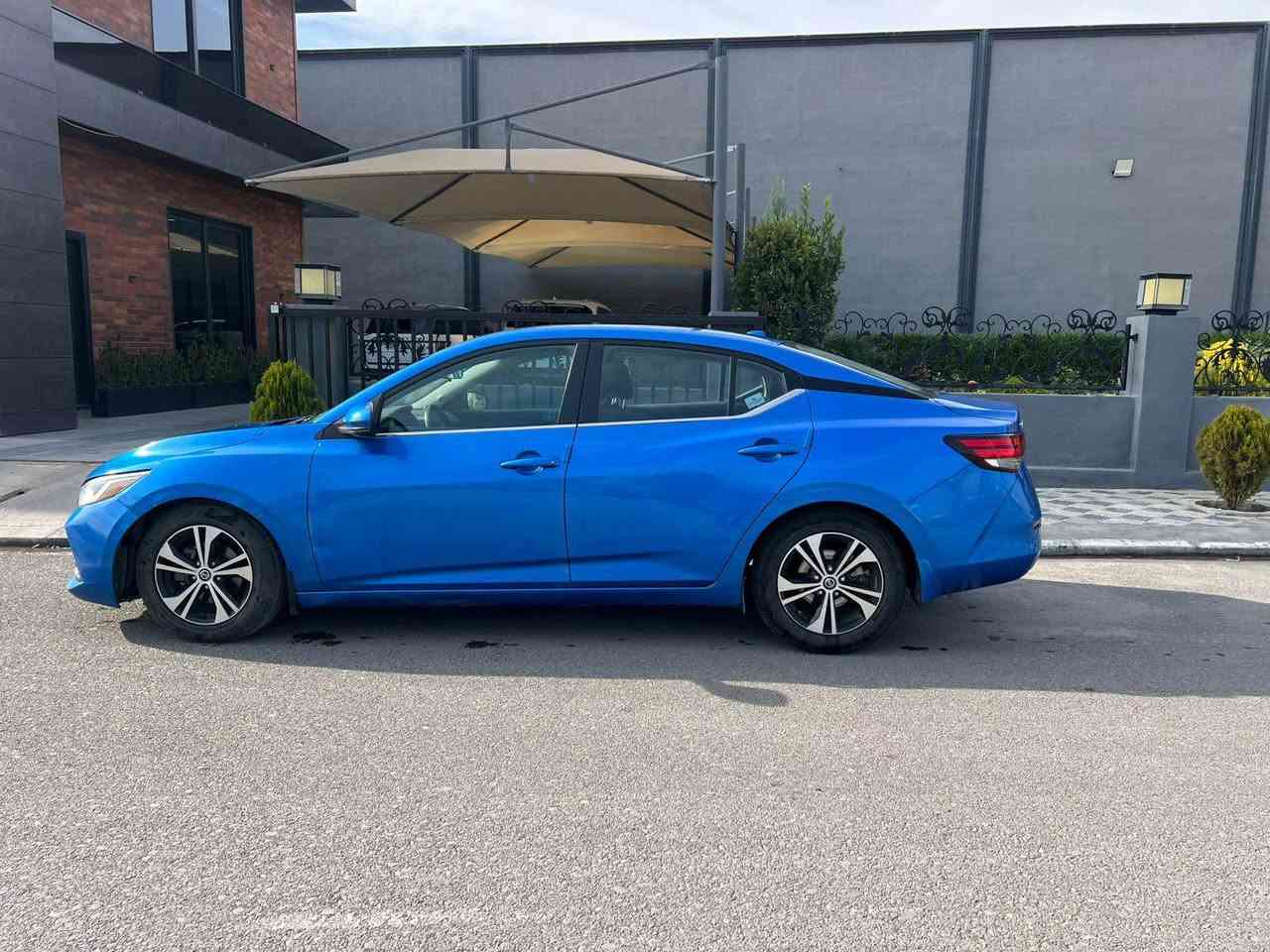 السلام عليكم      نيسان سنترا 2020 ماشية 90الف ميل مواصفات sv كير ومحرك وتبريد شرط بيها جامرلغ+بنيد+باب بدون دواخل وبعد الفحص طلع بيها شويه بلسقف بخ من امريكا بدون معجون وحادث ورقم الشاصي موجود
مكاني كركوك للتواصل خاص او الرقم ***********
السعر 120 وببها مجال كركوك, العراق
