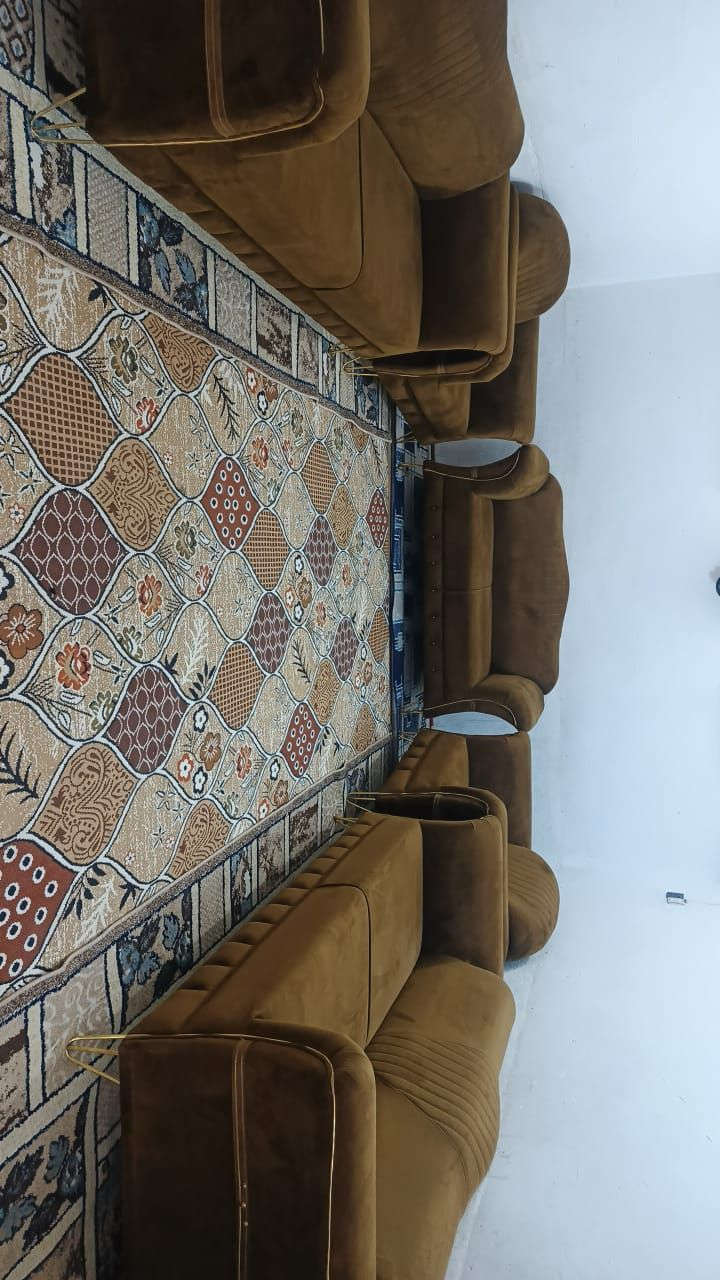 تخم تركي 10 مقاعد تخم نظافه 100% 
استخدام اقل 15 يوم 
سعره 380 وبي مجال  
يوجد توصيل بكروه ب واتساب
***********
