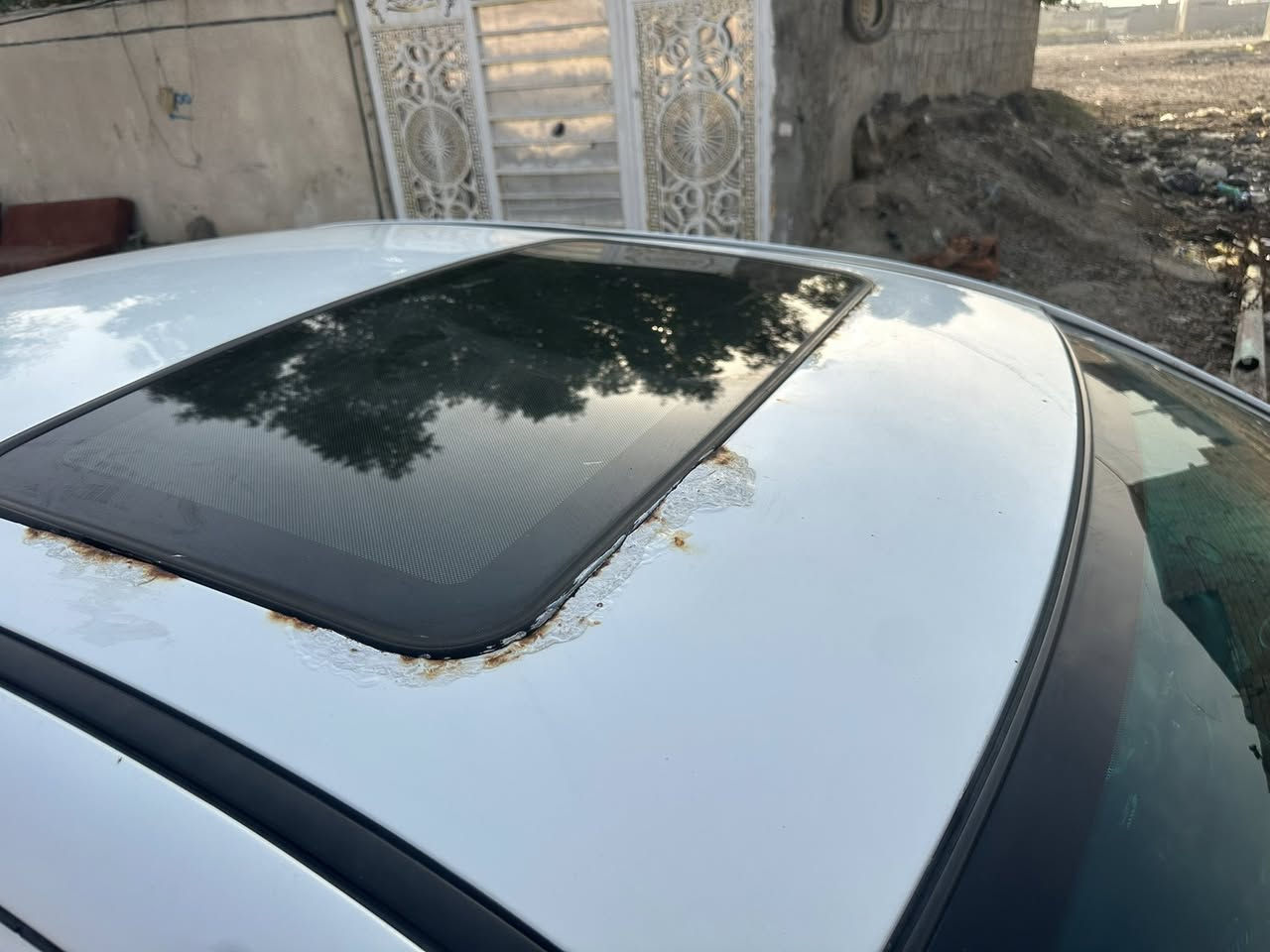 سلام عليكم سيارة للبيع موديل 2016  كير اتوماتيك رقم بغداد تحويل مباشر صدر جديد تخم تاير سيارة بدون ضربة فقط بيها خياسات موضحة بل صور السعر ٥٧ وبيهة مجال تواصل ***********
