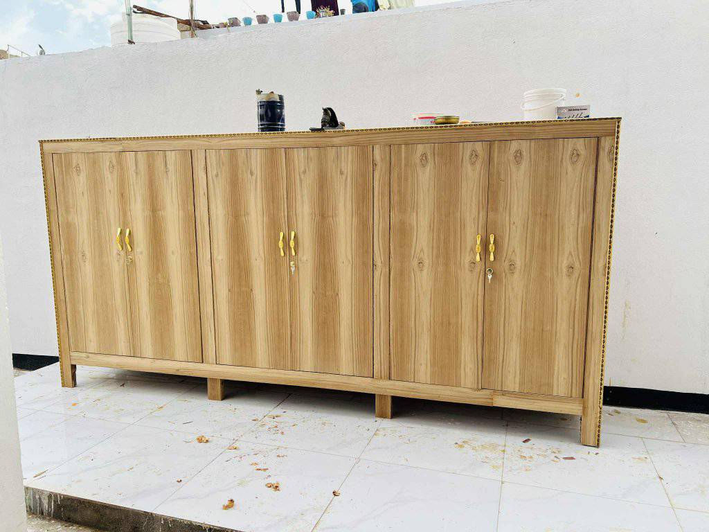 نجاره الحاج سالم الحداد رحمه الله 
جانب من أعمالنا 👇👇 بأداره اخي سعد / صندليه تبديل وجه كامل صاج خمسه ملم عراقي 👇 
 رأئيكم بالشغل للاستسفار *********** وتساب + اتصال
