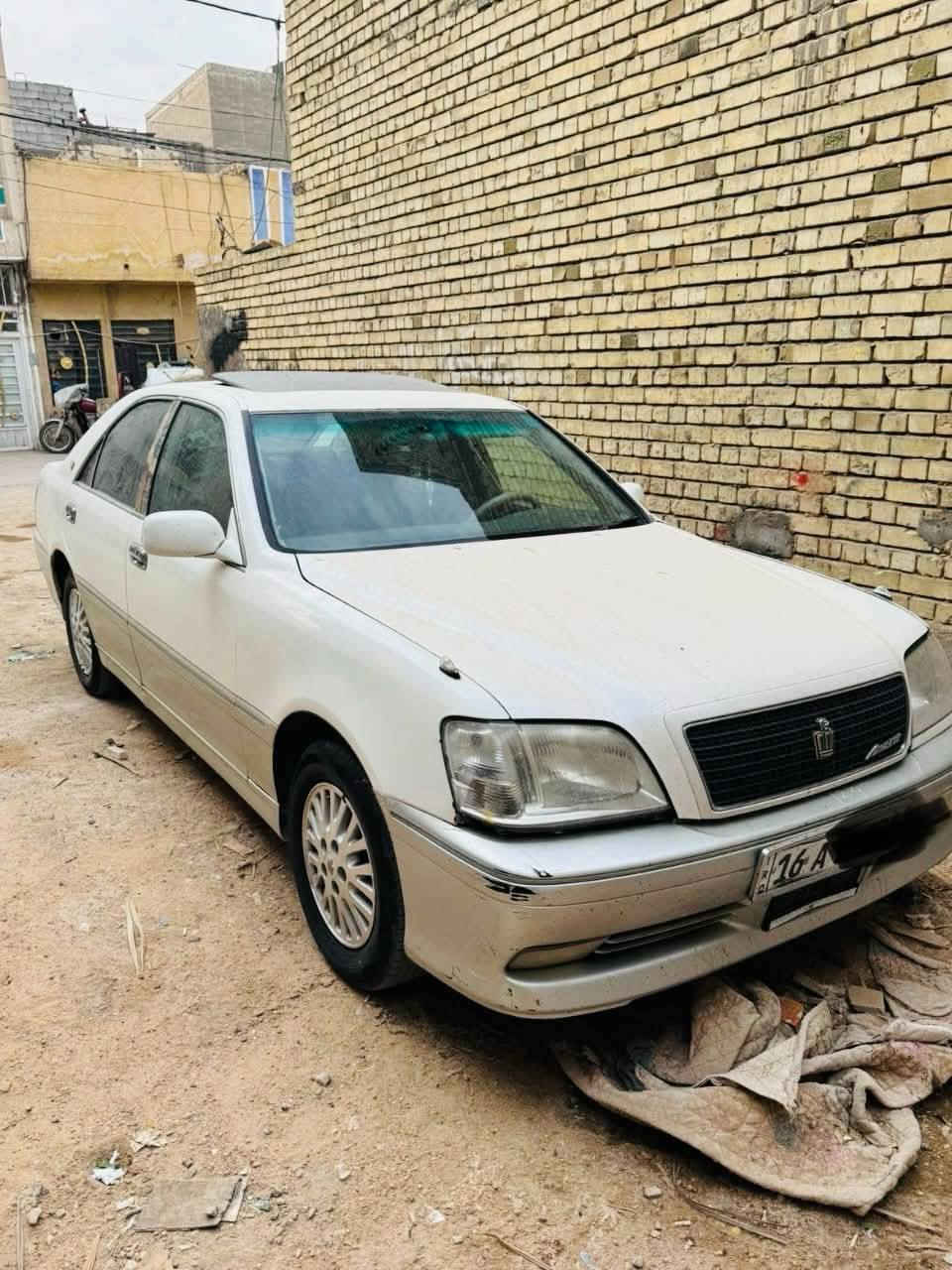 سلام عليكم ملكه مديل 2000اصل السياره كصه بجم ما عابر الشبرين 4 دكم فول فتحه كرستال اصل دي فور الكبيرD4كير ومحرك وحداديه تخم تاير جدد رقم انكليزي مداور سعره 100وبيه مجال *********** مكان السياره نجف
