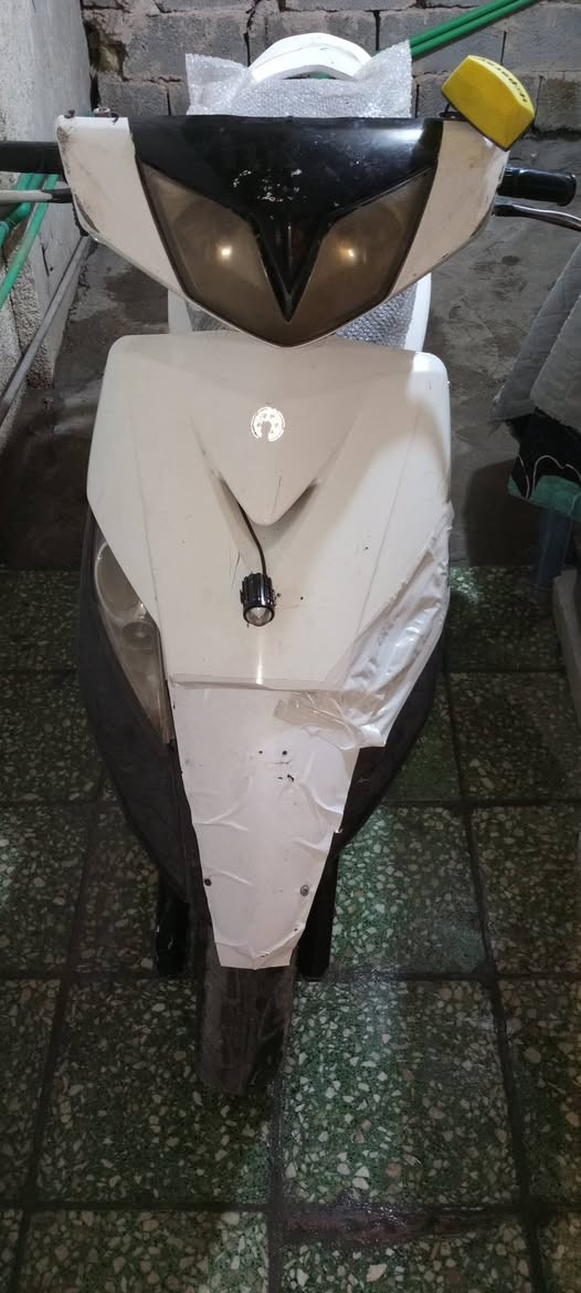 دراجه ثعلب للبيع السعر 350 وبيها مجال***********
