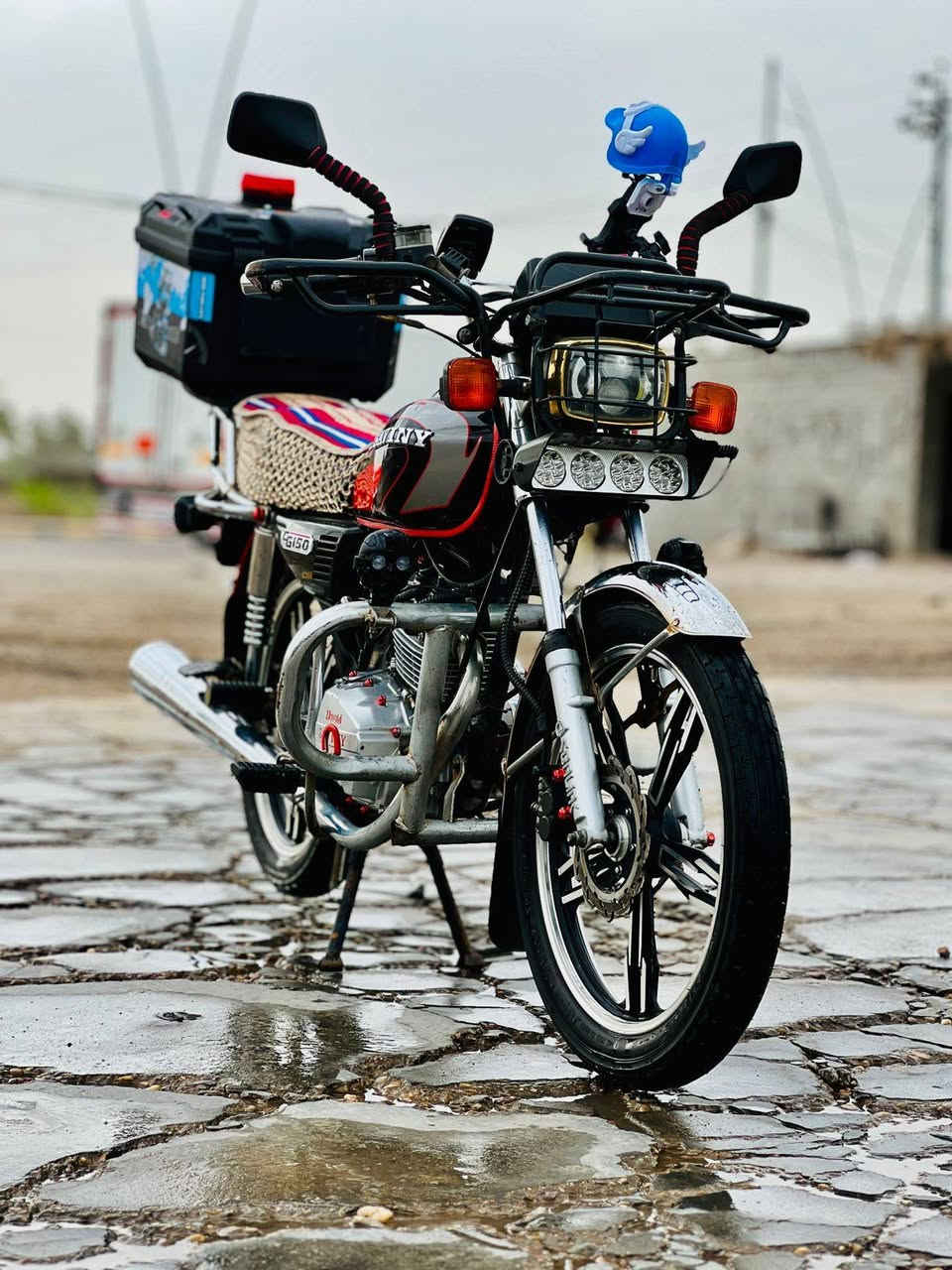 سلام عليكم دراجه ايراني مرقمه تحولي مباشر موديل 21السعر مليون ونص المكان الكرمه دراجه فول كفاله عامه ***********
