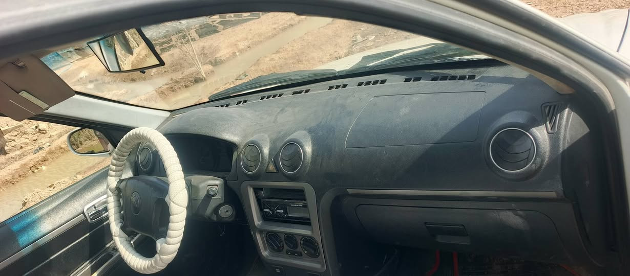 سيكي 2013 بدون صبغ رقم بغداد نكليزي مكينه كير صدره خير من الله سعر45.    *********** مكانه بغداد
