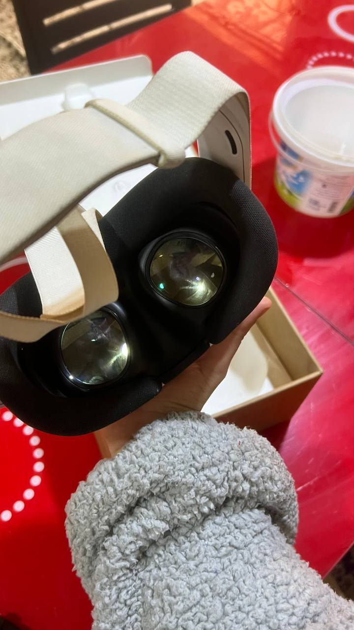 🔥 للبيع Meta Quest 3 – استخدام نظيف
✨ نظافة حلوة ومقبولة
✅ شغال 100% بدون أي مشكلة
🎮 الجهاز + اليدات فقط
❌ بدون ملحقات إضافية
📩 التواصل ***********
