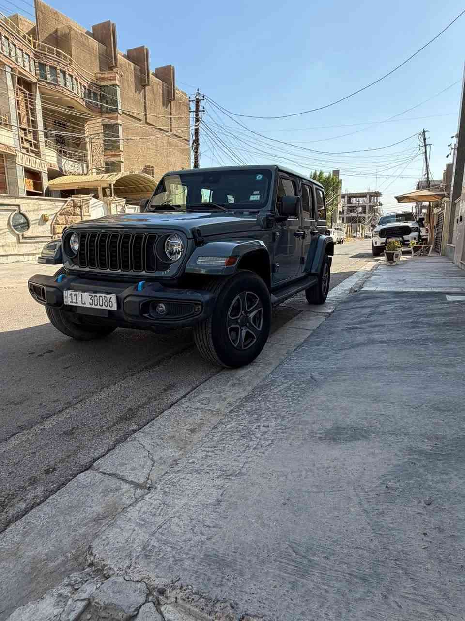السلام عليكم جيب رانكلر  4Xe 2024  وارد امريكي
السياره مرقمه و جاهزه 

       2024 JEEP WRANGLER, SAHARA 4XE.  2.0L

حجم المكينه : 2000 تيربو + هايبرد + هجين شحن خارجي
المسافه المقطوعه : 16 ميل       
                    
الضرر السياره  :حادثه سطحي الجاملغ والباب اليسار

   الايرباك : برده و راجع سستم

#المواصفات 
1.قماره تتفصخ صير كشف
2.بصمه 
3.لوكير
4.كشافات 
6.شحن خارجي
7.هيتر بالاستيرن 
8. شاشه
9.هيترات بالكشنات
10.تشغيل عن بعد
11.كشنات مخمن
12هيترات بالكشنات
13. دمام خلفي
 

💰# السعر 290$ وبيه مجال

☎️تفاصيل اكثر هذا رقمي ***********  بيه وات ساب

مكان السياره : بغداد الكراده

