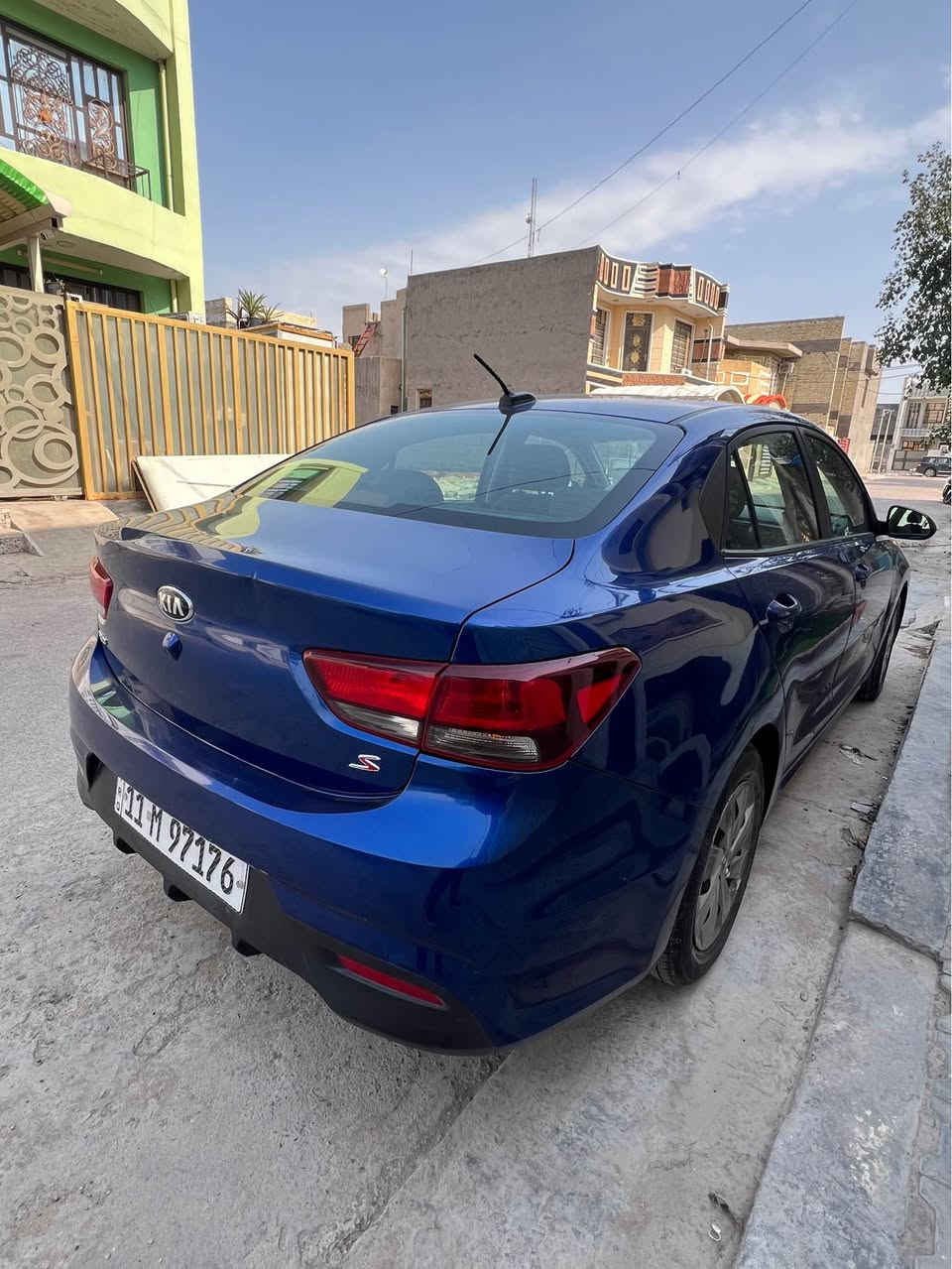 السلام عليكم 
للبيع كيا ريو 2019 رقم بغداد أنكليزي بسمي 
السياره اي نقص ما بيها محرك 1600
كير محرك صدر ما مفتوح 
شاشه كأمره خلفيه دواره 
*********** المحمودية, بابل

