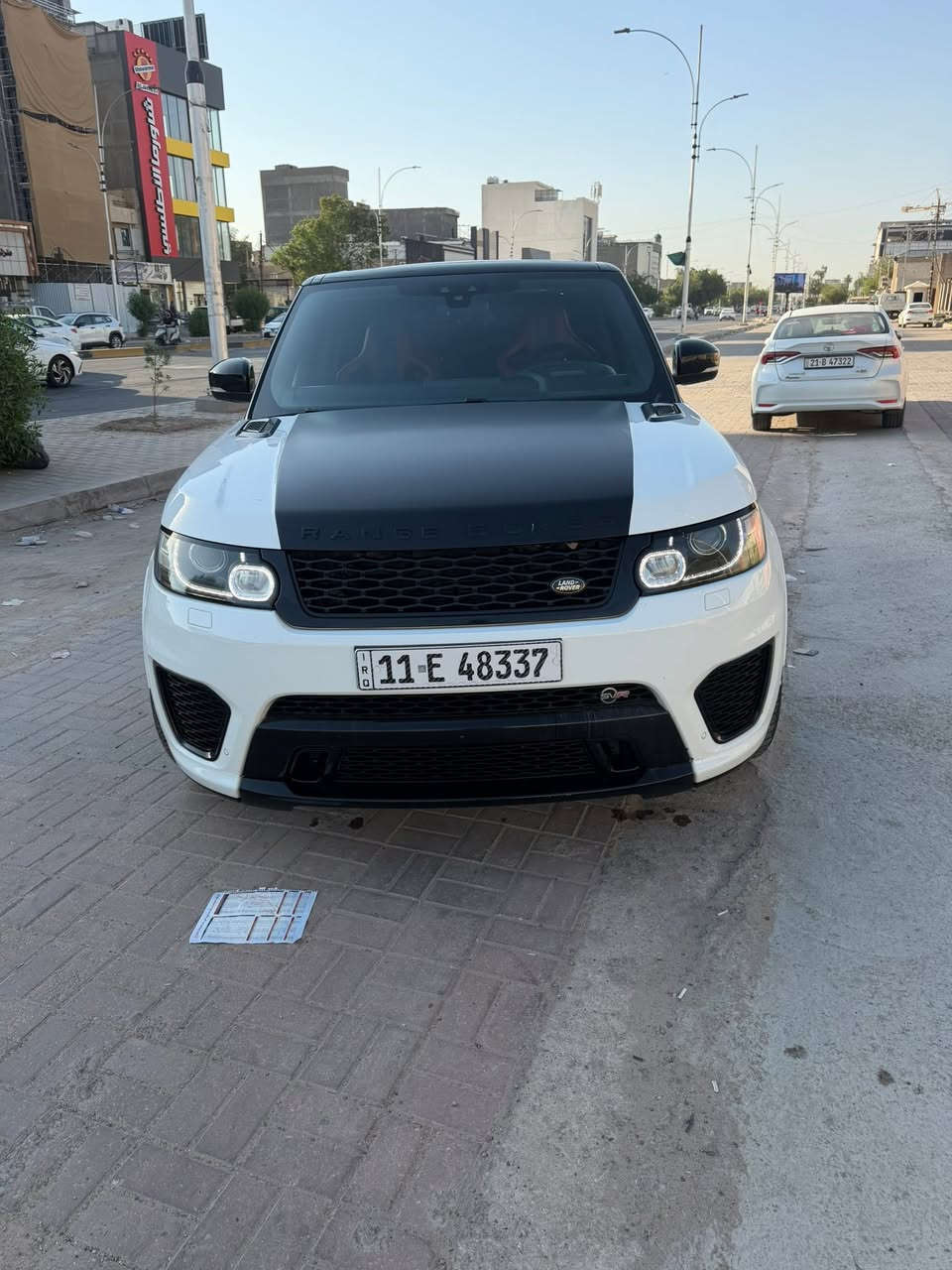 الهم صلى على محمد والى محمد 
السلام عليكم 
رانج روفر Svrسبورت
الموديل 2017 
السياره جديده بمعنه الكلمه بحالة الوكالة مابيه اي نقص 
كير محرك كفاله عامه من كلشي 
بيه مكانين بارد كلش صغير عله كد اصبعين 
السياره ماشيه 100الف كيلو متر
السياره مغلفه PPf
السياره مابيه نقص برغي 
اب اسمي تحويل ثاني يوم 
السياره ترهم مراوس او نقد 
مكاني بغدادالمنصور 
اي استفسار هذا رقمي اتصل او بي واتساب ***********
***********

السعر (355$)وبيه مجال حك الجيه 
واني خادم اخوكم حسنين الزوبعي
