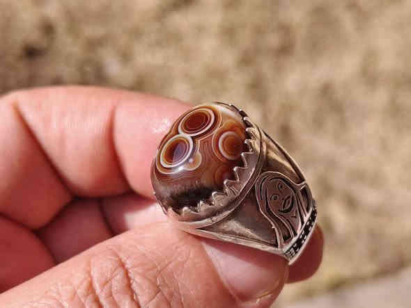 سليماني عينين مساويات دهن ودبس بصياغه مميزه السعر 45  الف للطلب ***********
