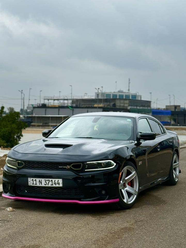 جارجر SRT 2022 لون اسود
حادث بنيد + جاملغ خلفي 
رقم بغداد
بسمي
مكاني بغداد ***********الخاص مغلق

المواصفات فول 1/1 عدا الفتحة
المحرك 6400 🐝 
دركة ار بي ام
رادارات جانبية 
داخل احمر 
كشنات كنتارا مختم 🐝
ماشية 15 الف حقيقي 
فجوج 6  (برمبو ) .
كاميرا خلفية . . 
كزوز نغمة حلوة 
حساسات خلفية . 
ويل نجمة الخسفة القوية 
سستم صوت ALPINE . 
تشغيل عن بعد . 
مقاعد رياضية. 
نظام خرائط GPS . 
شاشة كبيرة قياس 8.4 أنج اوپشنات SRT 
تدفئة ستيرن . 
شفتات استيرن . 
لايت LED
