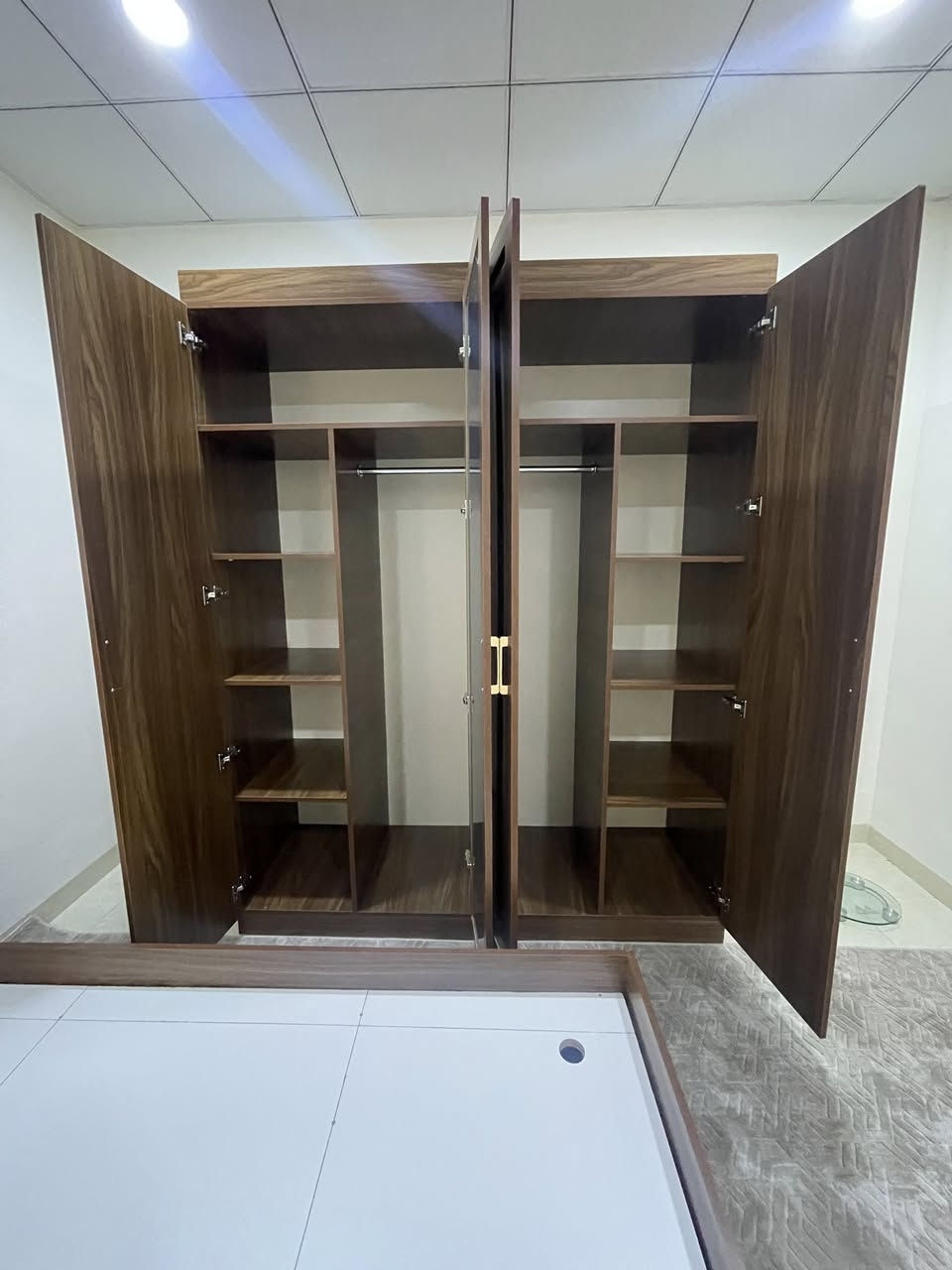🏡 لأن الراحة تبدأ من غرفة النوم...
تصميم عصري بلمسات أنيقة وتفاصيل مدروسة ليمنحك مظهراً راقياً وعملياً في الوقت نفسه.
جودة بالتنفيذ، وأناقة تدوم لسنوات. ✨
للطلب والاستفسار مراسلتنا على الخاص. 📩
#غرف_نوم #أثاث #ديكور #تفصيل_أثاث


**إذا كنت صاحب هذا الإعلان وتريد حذفه لأي سبب، رجاءا أرسل رسالة إلى الدعم الفني**
