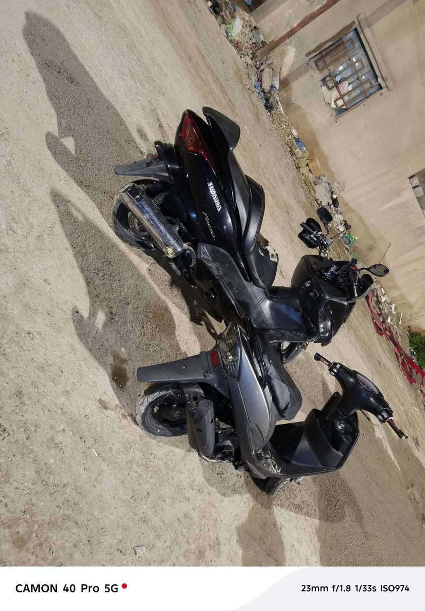 ماكس عدلة 
دراجة خير من الله 
يرادلهة بس فج امامي 
وياهة صالنصة البلادية 
دراجة كاعدة 
دراجة متروكة بس بحفاظ
السعر  500
العنون النصر ولسلام


**إذا كنت صاحب هذا الإعلان وتريد حذفه لأي سبب، رجاءا أرسل رسالة إلى الدعم الفني**