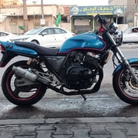 سي بي • جيل اول • اوراق