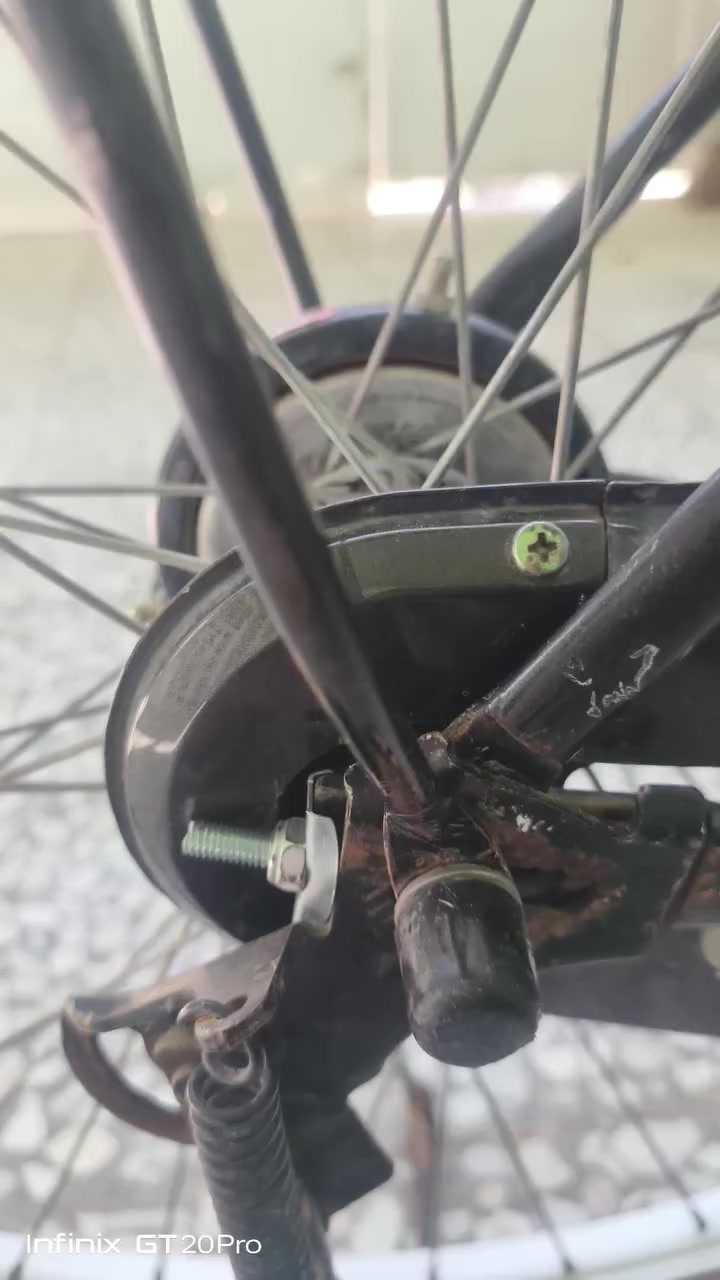 السلام عليكم
باسكل للبيع 
المكان حي النداء عامود 54
النظافة 100/95 
النواقص : 1- ضب للخزينة (تكلف 3000) 
2- الزنجيل مزنجر (يكدر يمشيك 3اشهر ويكلف 4000-5000) 
3-تنظيف 
إذا تريد ابيعلك كماليات : 1-فسفورة10 ومسطرة23 سيم مال ويل ب 5000 يسون ويل وجهين أو انته بعد شلون ترتبه
2- طيارة ورة ب3000
3- طيارة كدام ب5000
4- حديدة تثبيت مال جاملغ قوية (مدري شسمه) ب2000
5-زنجيل مزنجر ب1500
6- يده بريك كدام بدون قاعده هو وسيمهة ب1000
السعر ب 135 (وبيه مجال قليل ) ويه هذني فقط 
يجي ويه الباسكل البنز ماله البلادي لان جايب ابداله بنز أبو 8الف وجاملغاته والبريك الأمامي 
وإذا تريد المذكورات كلهن ب150
ملاحظه : 1- بس تشتري اني غير مسؤول عن أي شي 
2- انته تجي وليس أنا 
3- إذا مو شراي كلي وعادي ابقة اتواصل وياك 
4- دز طلب صداقه علمود نتفاهم


**إذا كنت صاحب هذا الإعلان وتريد حذفه لأي سبب، رجاءا أرسل رسالة إلى الدعم الفني**