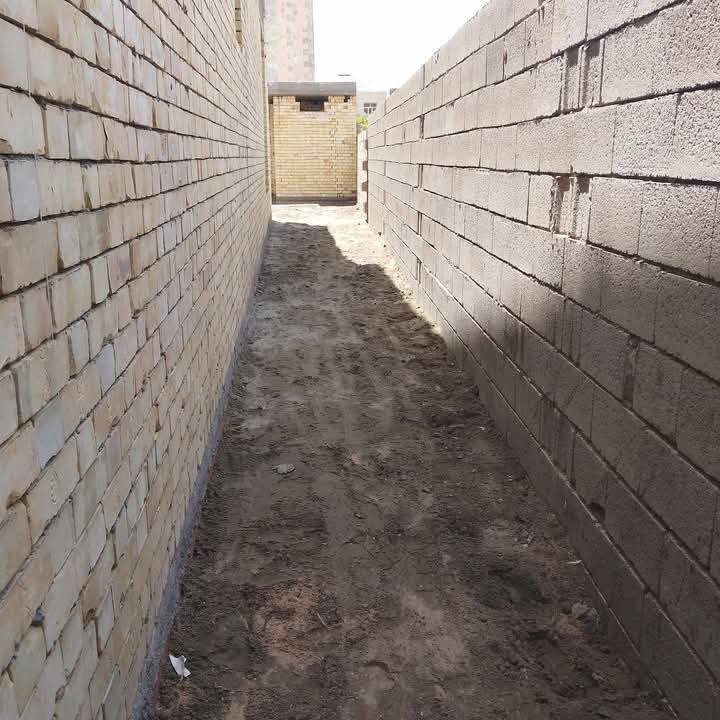 سلام عليكم  / يوجد كادر عمل جاهز/ تصعيد مواد/ تنضيف بيوت/ تفليش/ تكشيط/ تنضيف حدائق/ دفن نهري  / شقلنه ليل ونهار   /ومعداتنه جاهز/ ماعليك بس تصال على رقم  /     ***********
