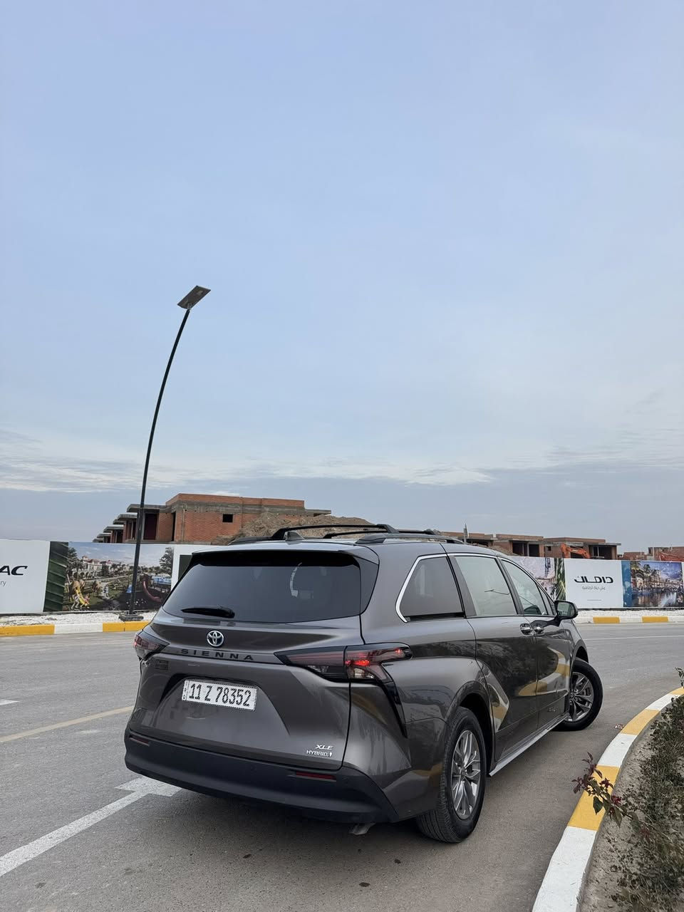 #سينا 2023 هايبرد  #XLE 

سعر السيارة 28500$ يعني 285ورقه ترقيم جديد  

تقرير السياره عل كارفاكس سالفج حادث واحد 
 🚛ممشى السياره 26500مايل فقط مواصفات السياره كدامك فول فتحه جلد تدفئه كراسي كراسي كهرباء شاشه جبيره وهواي تفاصيل مو مبينه الا عل واقع 🏃🏻‍♂️ 
جاملغ وبنيد وباب نفس اللون مبدلات غاز بلادي صبغ شاصي يسار فقط. ايرباك استيرن ودشبول . 

 استفسار :- *********** اتصال او واتساب 
وحياكم الله
