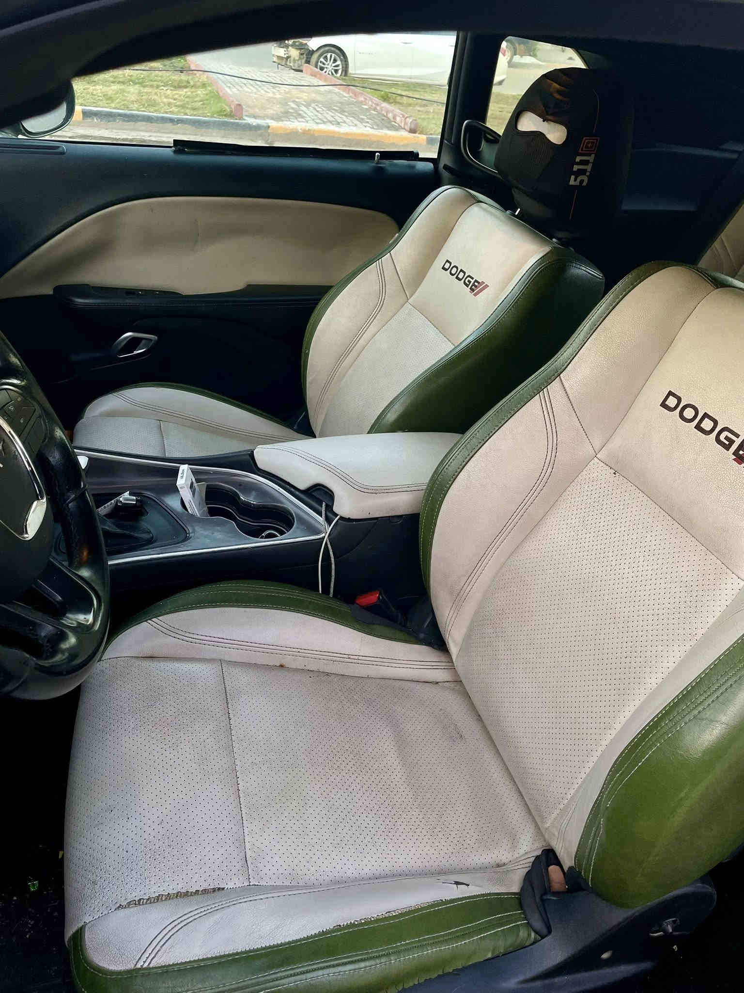 السلام عليكم من رخصت الأدمن 
جالنجر موديل 2019 
ماشيه 76 
السعر 135 ماكو هيج سعر 
السيارهً بيه قطع ابيعلك حزام شاصي جهت اليسره بي تعديل بيها طخات مصلحهن بس باقيات ع الصبغ مكان السياره بغداد حي القاهره 
رقم الهاتف ***********
