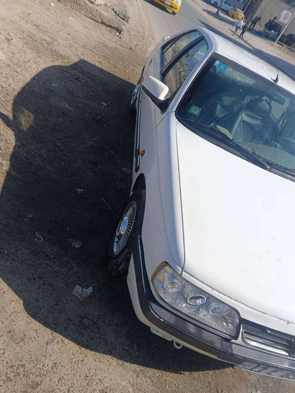 سلام عليكم بيجو لميس 405 موديل 13 رقم بغداد انكليزي كير محرك مكفول بيهه تلحيضات بسيطه كلش سعر 42 وبيهه مجال قليل عنوان بغداد حي جهاد  رقم تلفون ***********
