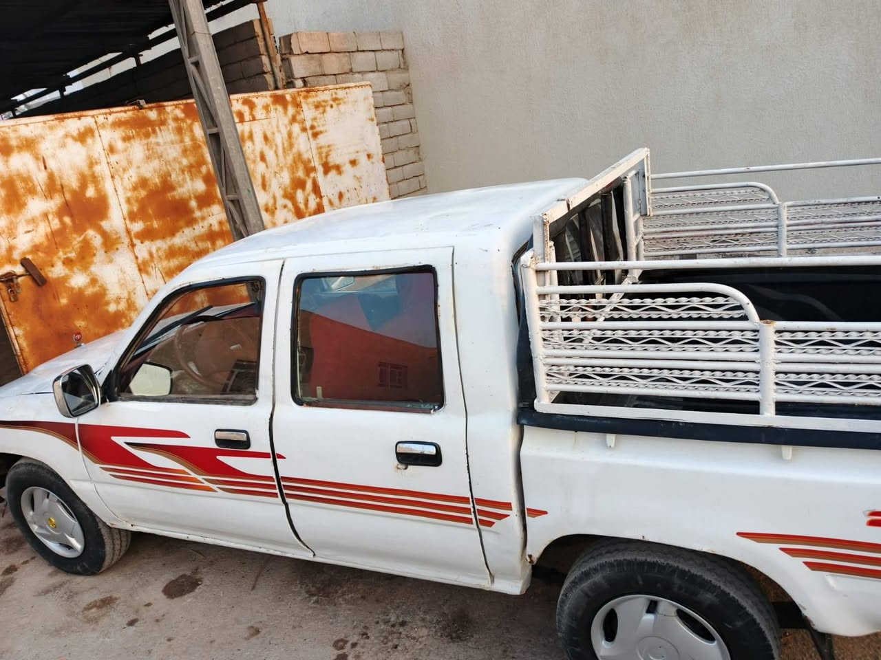 سلام عليكم بيكم تيوته مكفوله شاصي ومحرك رقم ميسان موديل 97 مكان بصره قضاء المدينه السعر 43 ***********
