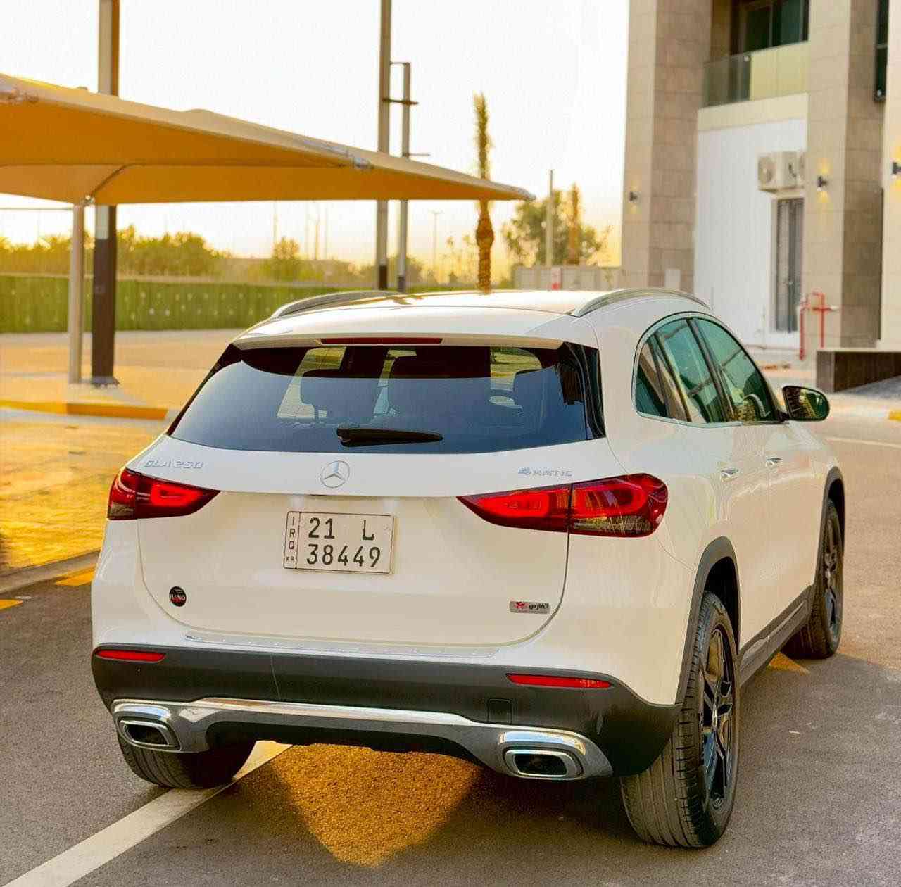 السلام عليكم مرسيدس GLA 250 الشكل الجديد
بصمة
جلد 
كراسي كهرباء وتدفئة
صندوك كهرباء
لايتات زنون
شاشة متصلة
تبريد ثلج منفصل قطعتين
مري شفط ع البصمة
تجاوي كهرباء
حساس امامي خلفي
رادار امامي خلفي جانبي
مكينه 4 سلندر 2000 شرط 
صبغ بنيد وجاملغ فقط
السيارة نظافتها 100‎%‎
مكفولة من كلشي كير مكينه صدر تايرات 
السعر 210 وبيها مجال بسيط 
*********** بغداد, العراق
