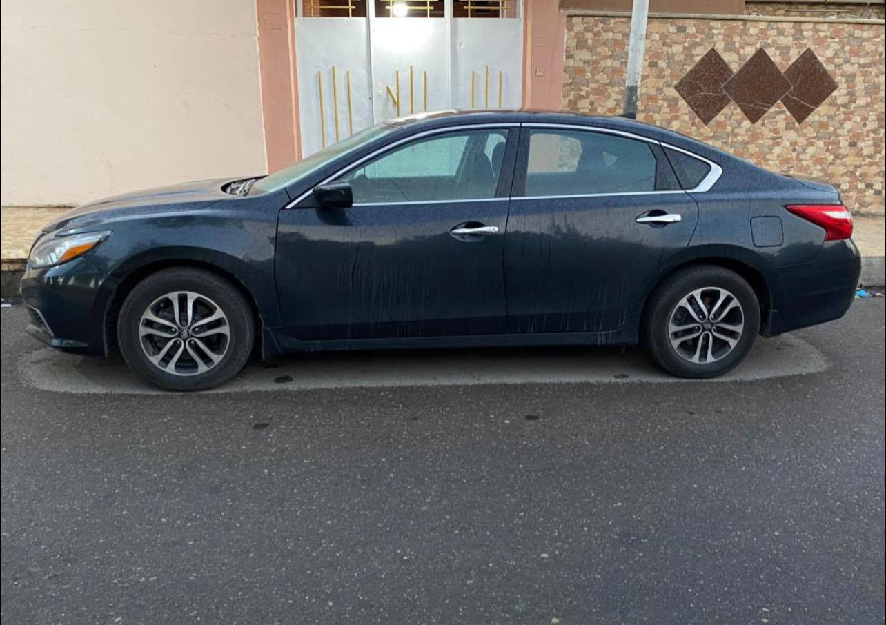 ALTIMA / 2017
نيلي
رقم دهوك
محرك 2.5 شرط وكير شرط
السيارة ماشيه 106 ميل

مواصفات السيارة S
1-بصمة
2-تشغيل عن بعد
3-كشن كهرباء
4-ويل كب 
5-لايت زينون 
6- شاشه كامره

ضرر السيارة ( جاملغين امامي)
واشويه تعديل راس شاصي يمين

مكان السيارة ( موصل ) 

السعر ( 117) مع مجال بسيط

الارقام للتواصل
***********
***********
