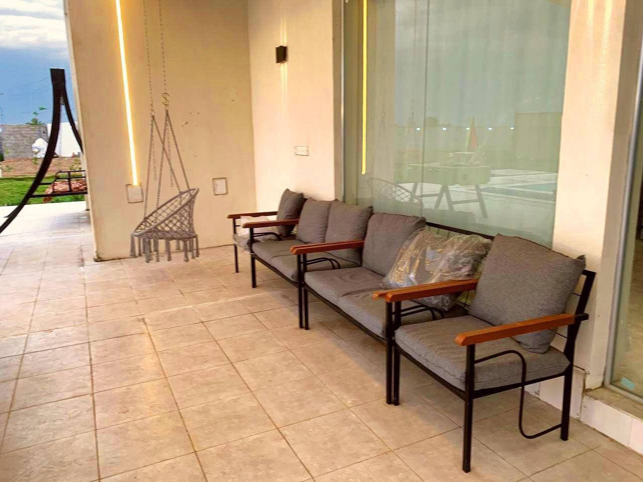 السلام عليكم متوفرة حجوزات طيلة ايام العيد بأسعار تنافسية (مزرعة زهرة الشمس)
يتوفر داخل المزرعة 
1- انترنيت 
2- كراج كبير للسيارات 
3- مسبح كبير 
4- مسبح صغير 
5- جلسة داخل المسبح 
6- ساحة كرة قدم ⚽️ 
7- بلياردو 🎱 
8- فيشة 
9- منضده 
10- بلي ستيشن 
11- ساحة طائرة 
12-جلسة عربية خاصة 
13- باربكيو متكامل + تنور طين 
14- كهرباء على مدار 24 ساعة 
الاتصال ع الرقم *********** او مراسلتنا على الواتساب
